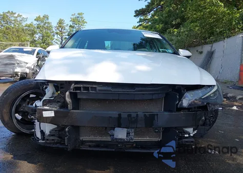 2022 Hyundai Elantra Sel z USA, uszkodzony, nr VIN 5NPLS4AG4NH054812